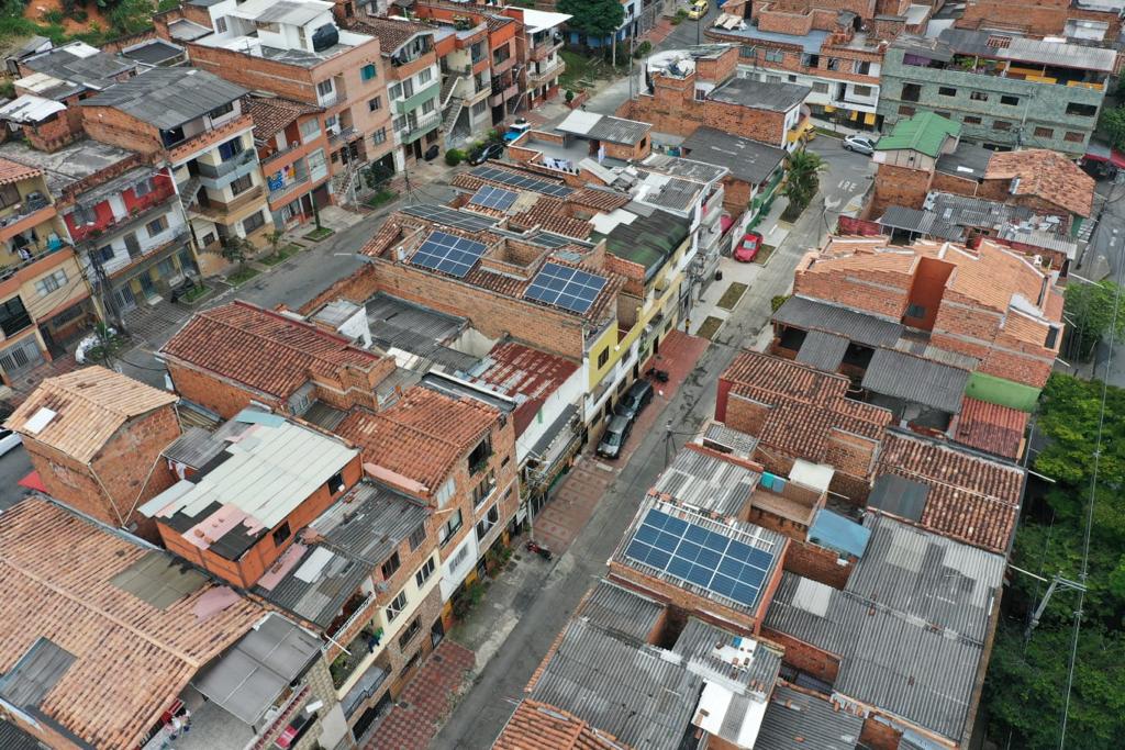 comunidad energética Barrio El Salvador Colombia
